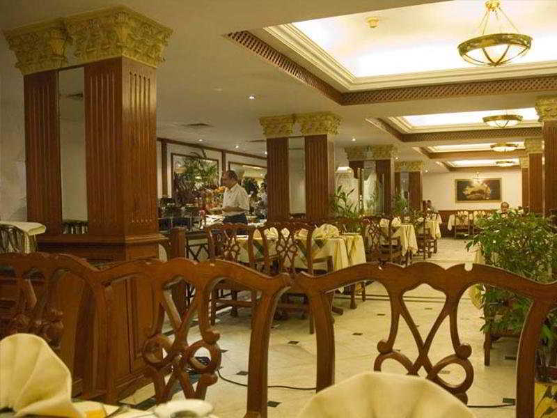 The South Park Hotel Тривандрум Экстерьер фото