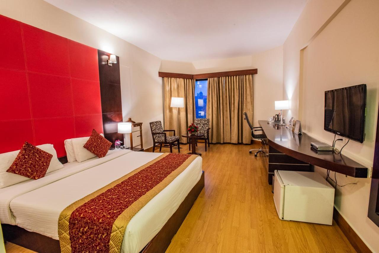 The South Park Hotel Тривандрум Экстерьер фото